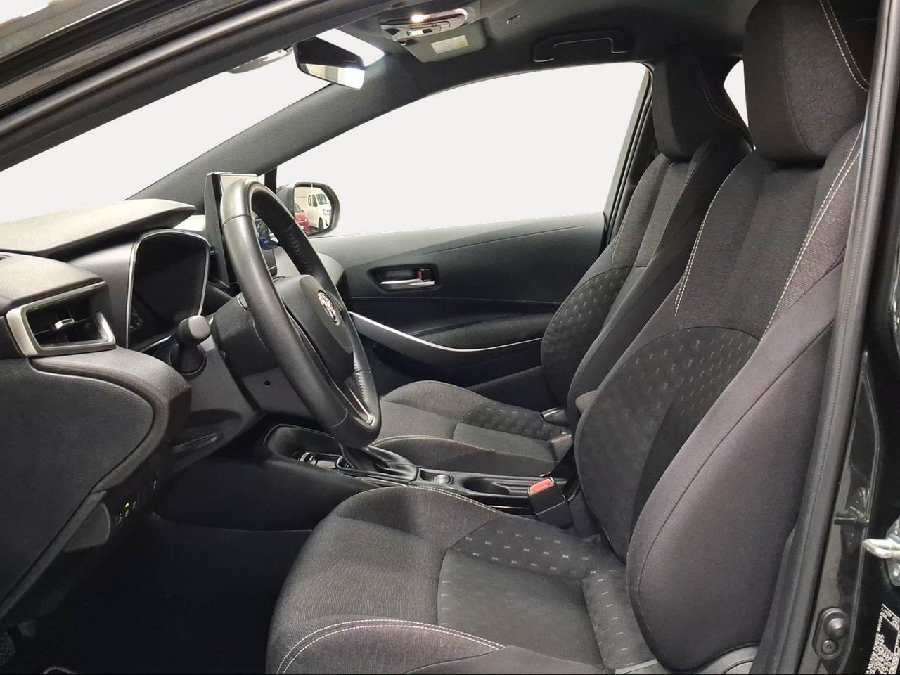 Toyota Corolla 140H Active Plus Touring Sport  - Foto 13