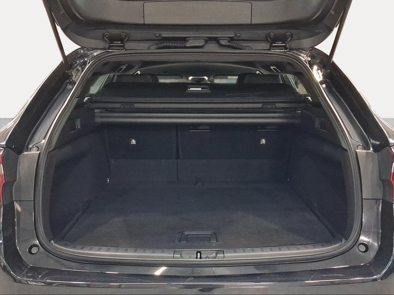 Toyota Corolla 140H Active Plus Touring Sport  - Foto 11