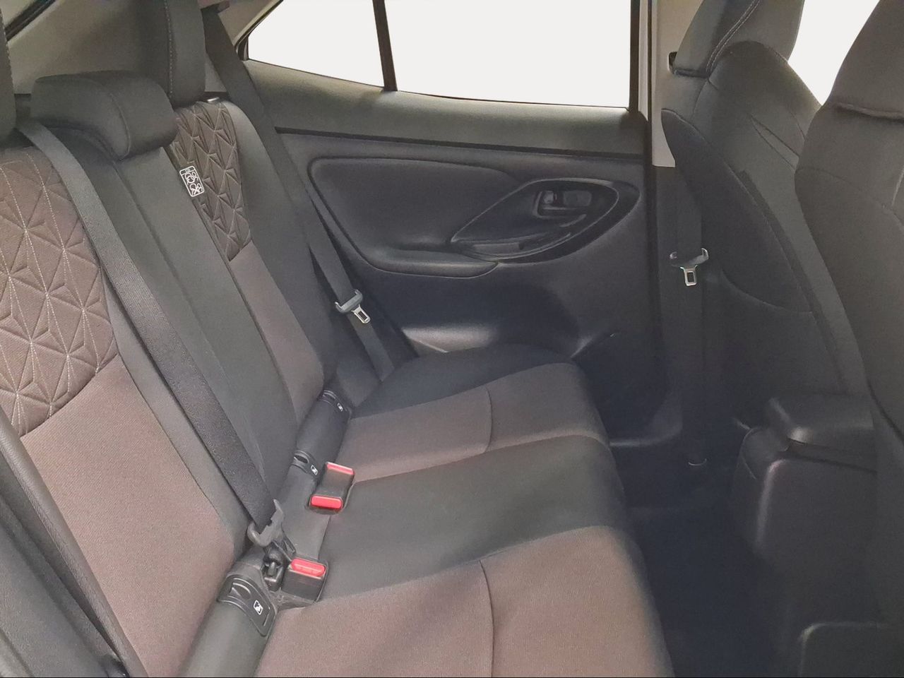 Toyota Yaris Cross 1.5 120H Style  - Foto 8