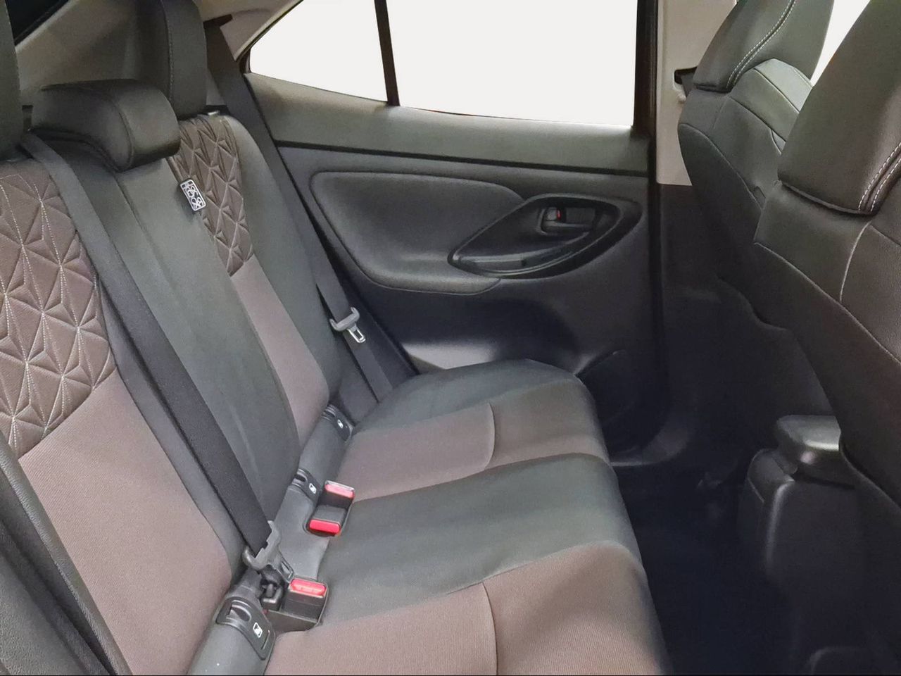 Toyota Yaris Cross 1.5 120H Style Plus  - Foto 8