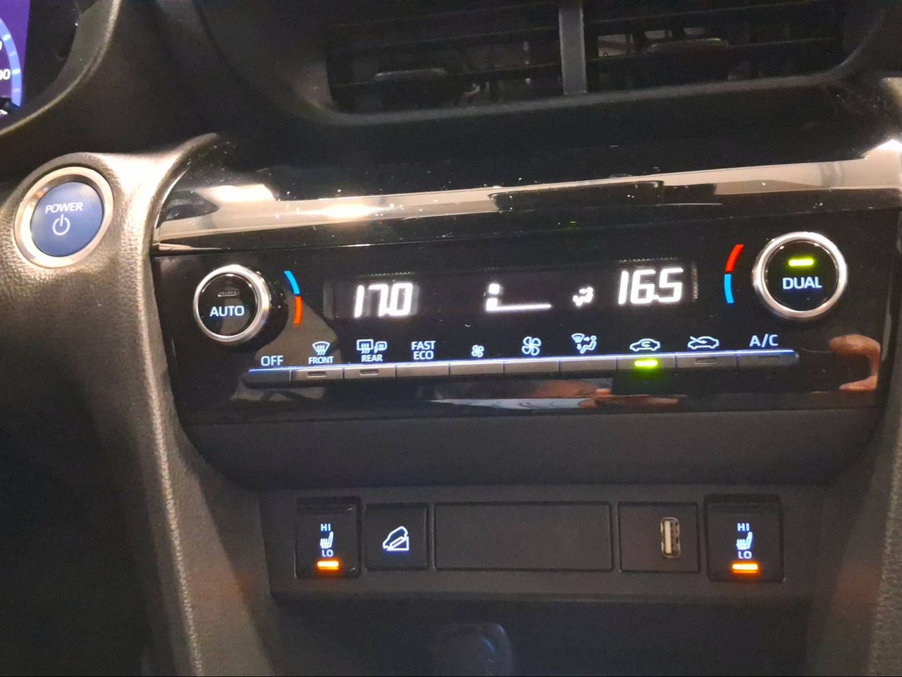 Toyota Yaris Cross 1.5 120H Adventure  - Foto 26