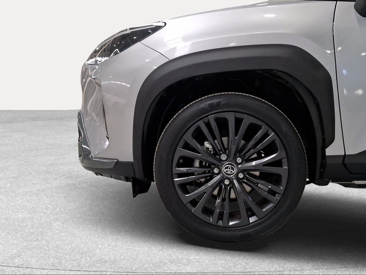 Toyota Yaris Cross 1.5 120H Adventure  - Foto 17