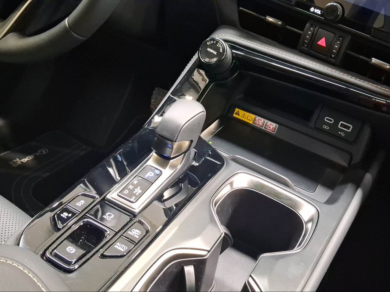 Lexus NX 450h+ Premium+ 4WD  - Foto 14