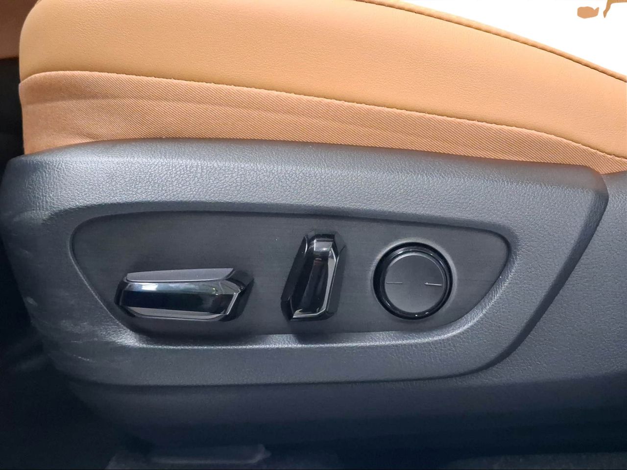 Lexus NX 350h Executive+ 2WD  - Foto 17