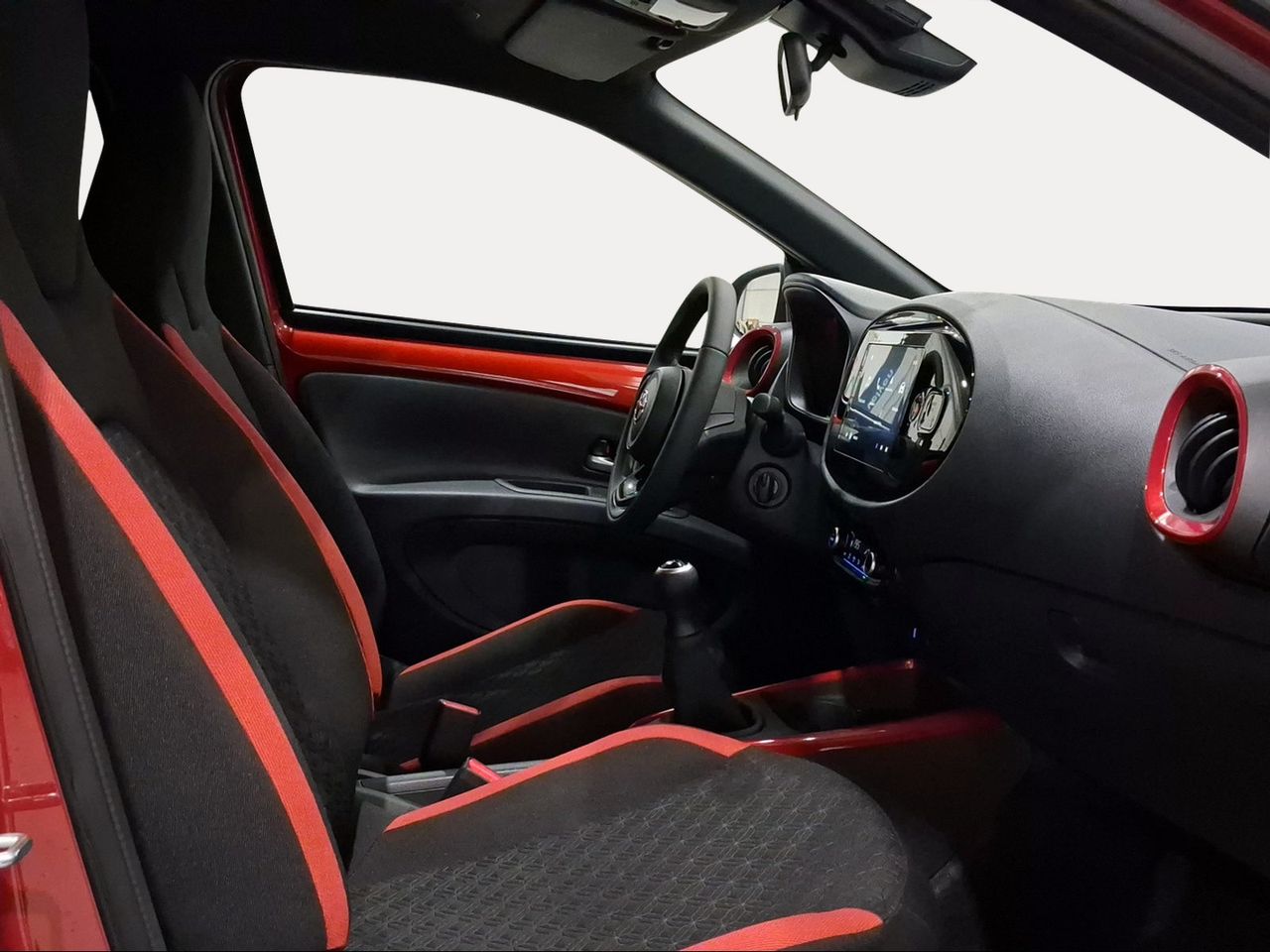 Toyota Aygo X Cross 1.0 VVT-I 72CV Like  - Foto 7