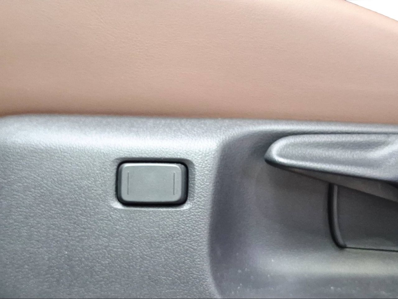 Lexus LBX 1.5 136cv HEV Elegant+  - Foto 17