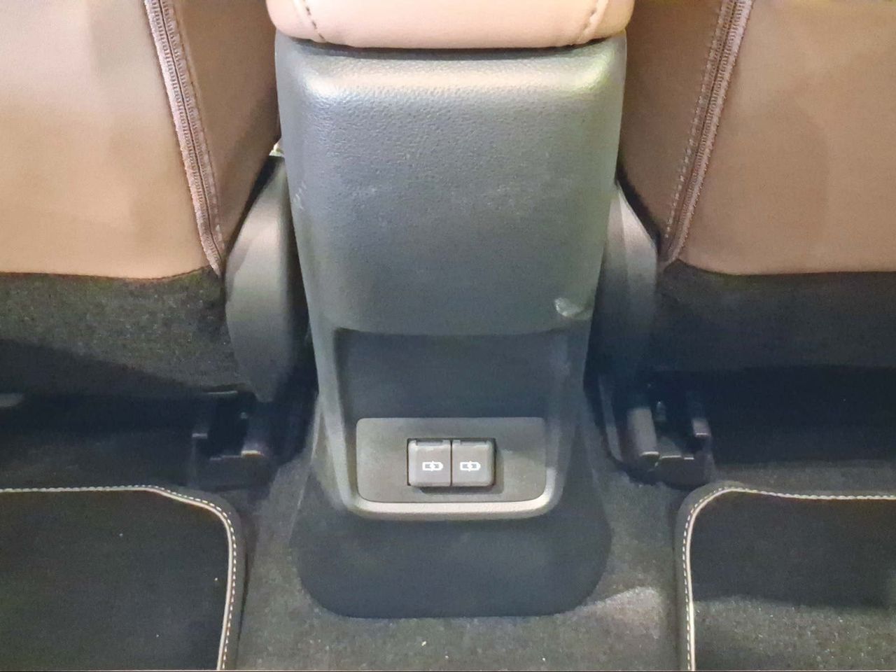 Lexus LBX 1.5 136cv HEV Elegant+  - Foto 19