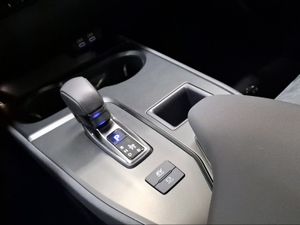 Lexus UX 2.0 300h UX Plus  - Foto 18