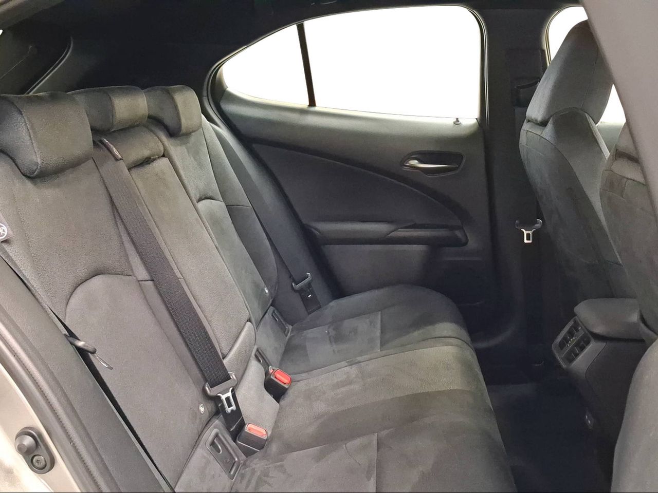 Lexus UX 2.0 300h UX Plus  - Foto 8