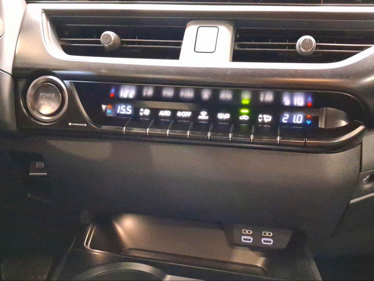 Lexus UX 2.0 300h UX Plus  - Foto 19