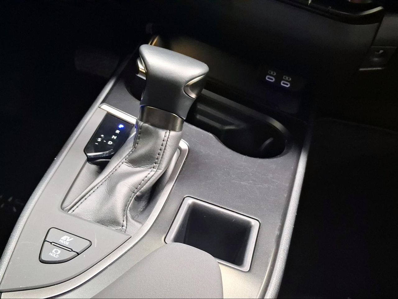 Lexus UX 2.0 250h Business City  - Foto 15