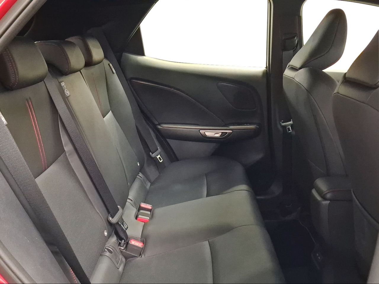 Lexus LBX 1.5 136cv HEV Elegant+  - Foto 8