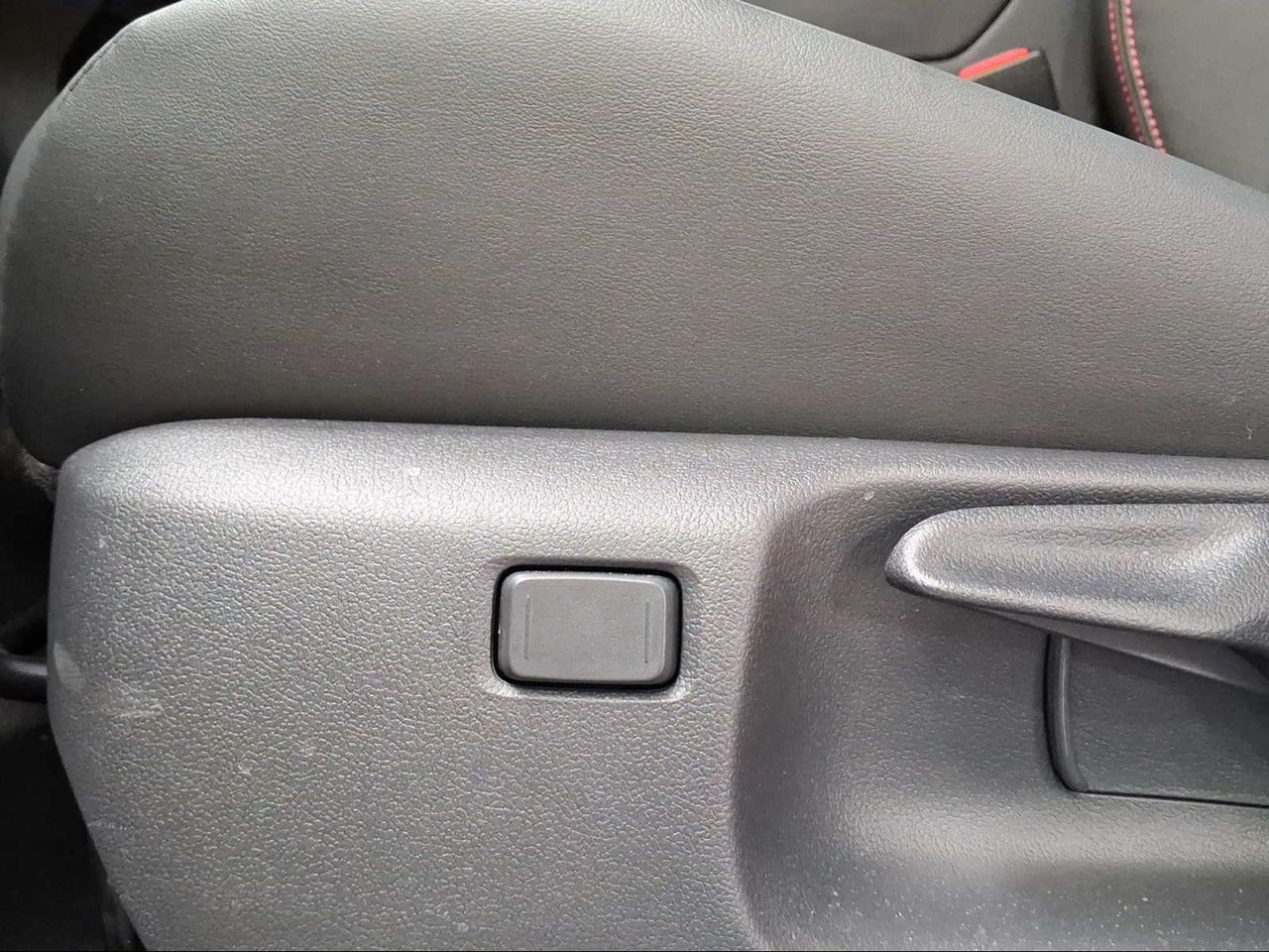 Lexus LBX 1.5 136cv HEV Elegant+  - Foto 17