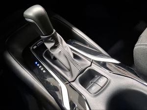 Toyota Corolla 140H Active Plus Touring Sport  - Foto 23