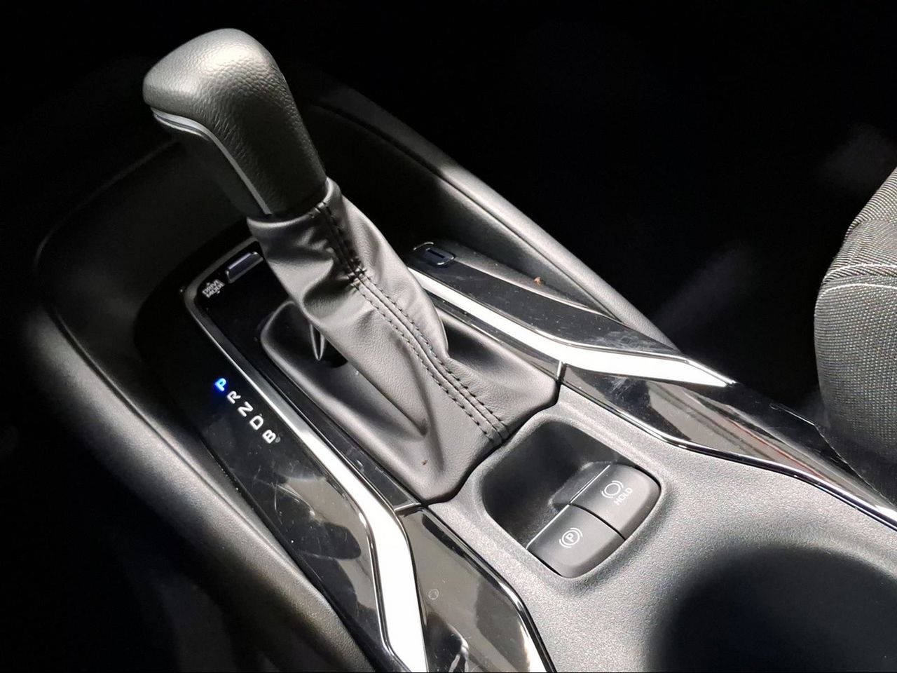 Toyota Corolla 140H Active Plus Touring Sport  - Foto 23