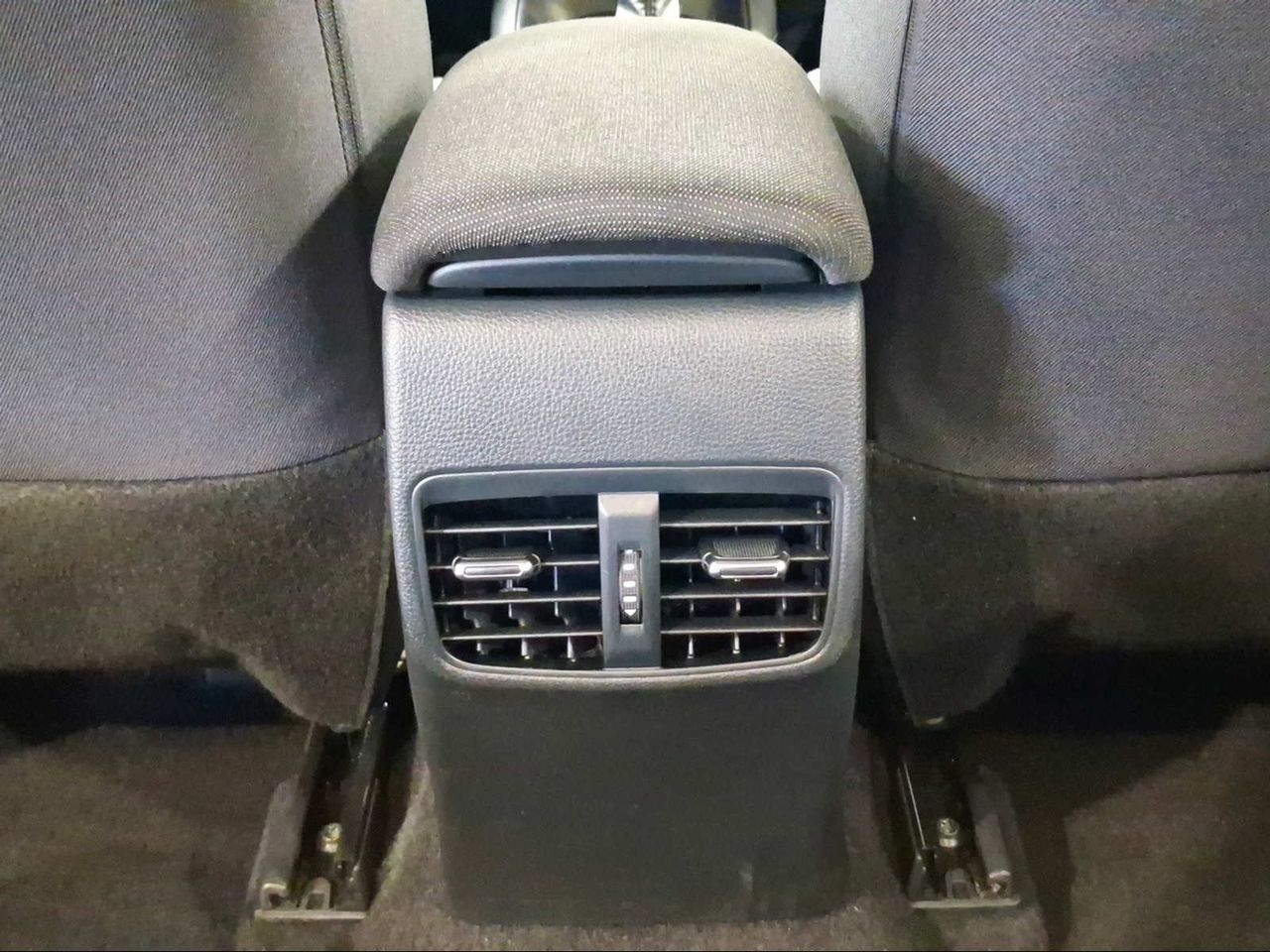 Toyota Corolla 140H Active Plus Touring Sport  - Foto 24