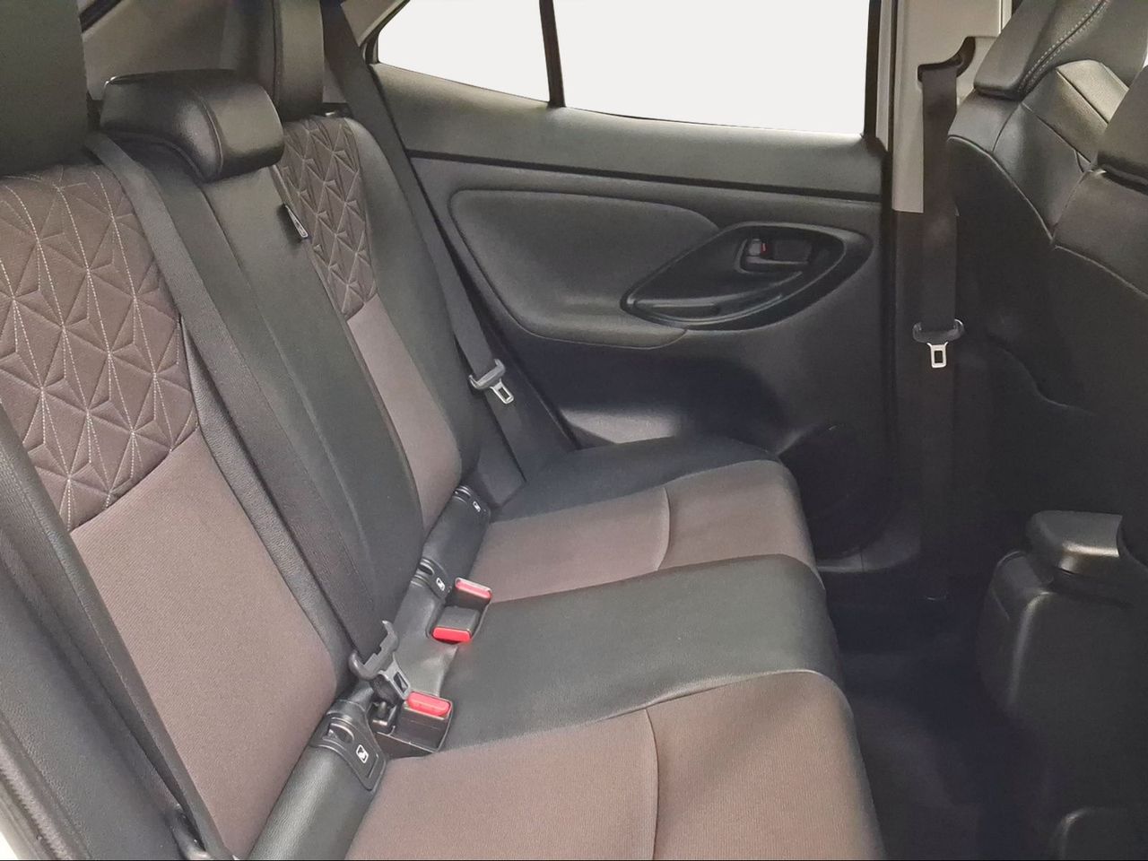 Toyota Yaris Cross 1.5 120H Style Plus  - Foto 8
