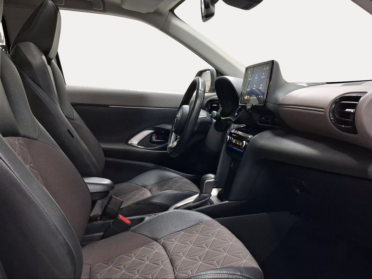 Toyota Yaris Cross 1.5 120H Style Plus  - Foto 7