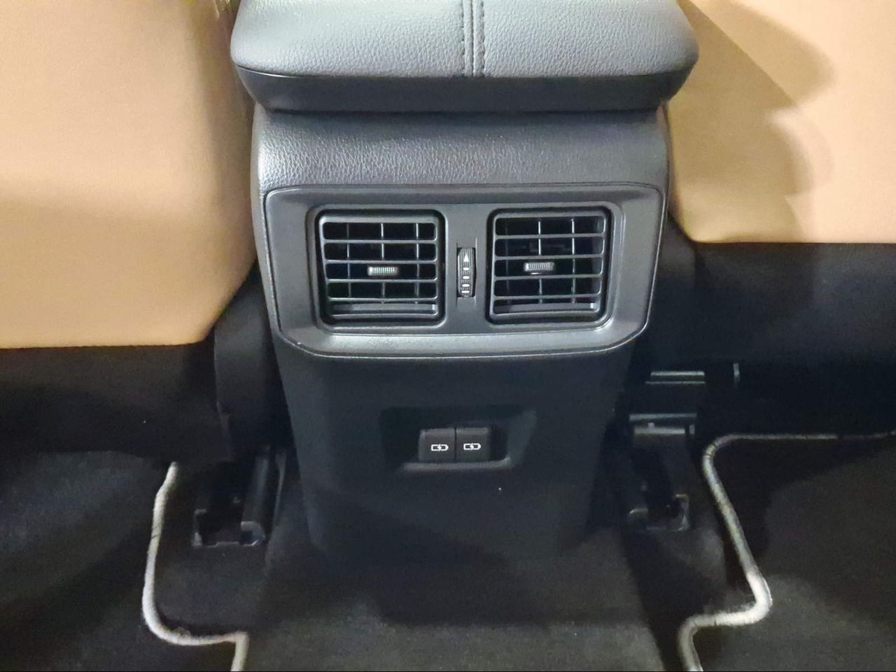 Toyota Rav4 220H e-CVT 4x4 Luxury  - Foto 28