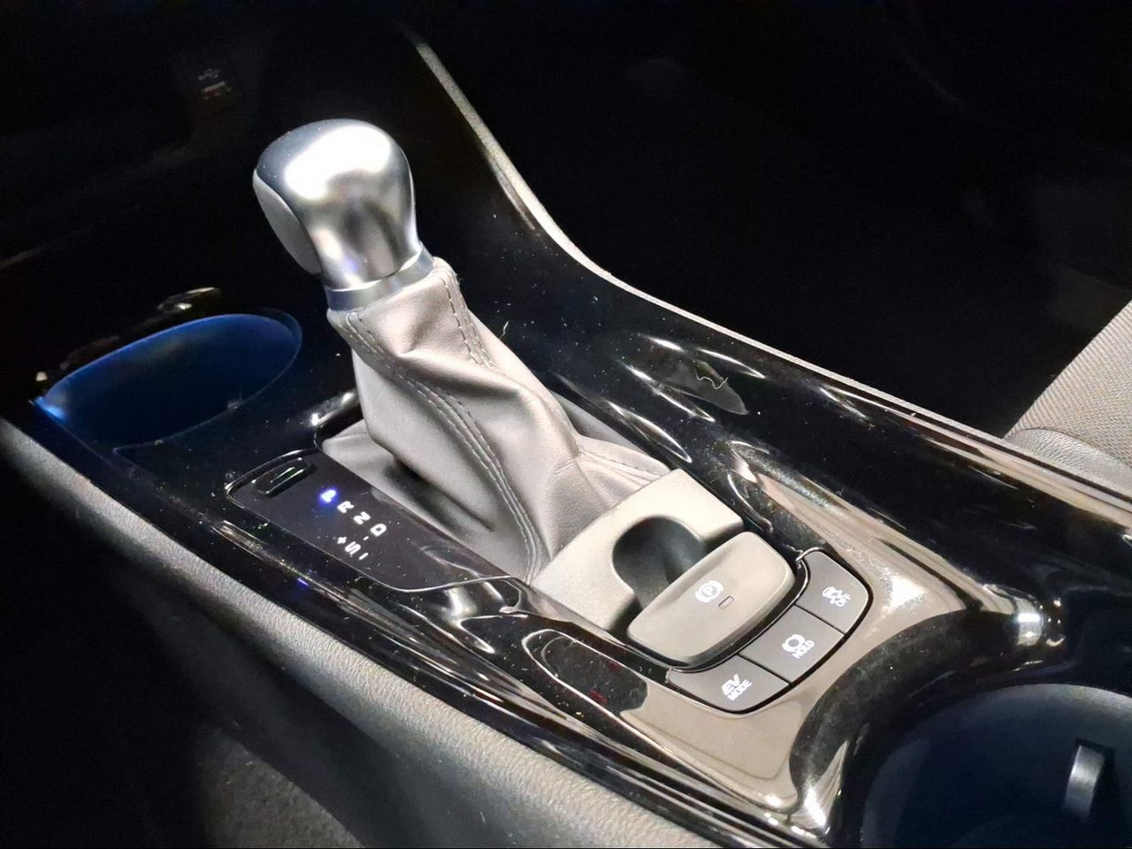 Toyota C-HR 2.0 180H Advance  - Foto 24