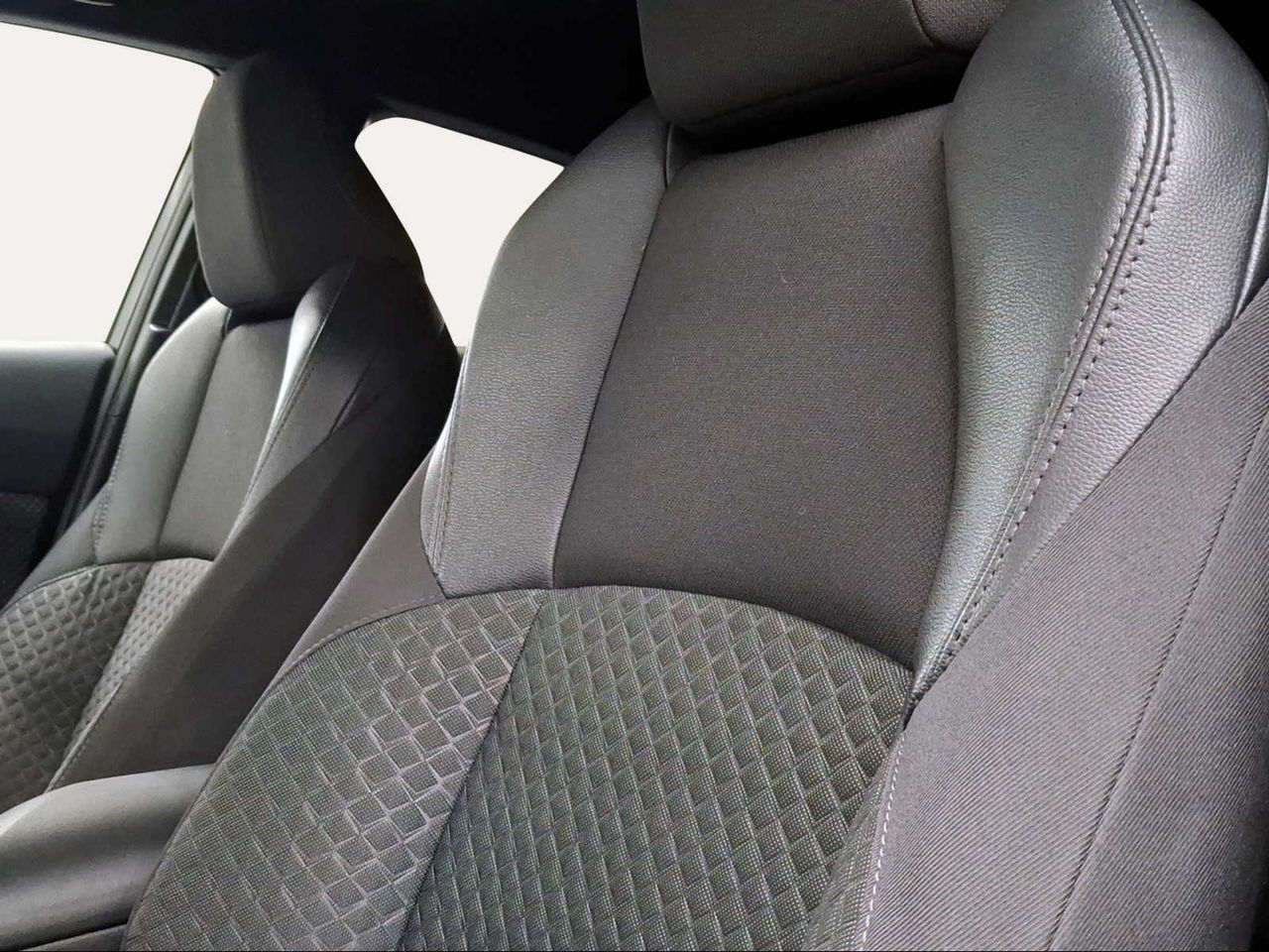 Toyota C-HR 2.0 180H Advance  - Foto 23