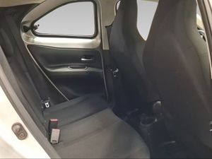 Toyota Aygo X Cross 1.0 VVT-I 72CV Play  - Foto 8