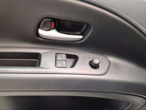 Toyota Aygo X Cross 1.0 VVT-I 72CV Play  - Foto 21