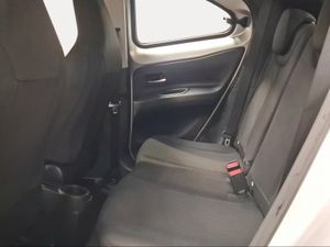 Toyota Aygo X Cross 1.0 VVT-I 72CV Play  - Foto 12