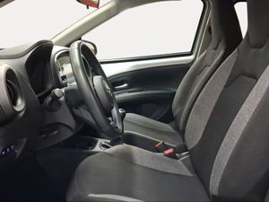 Toyota Aygo X Cross 1.0 VVT-I 72CV Play  - Foto 13