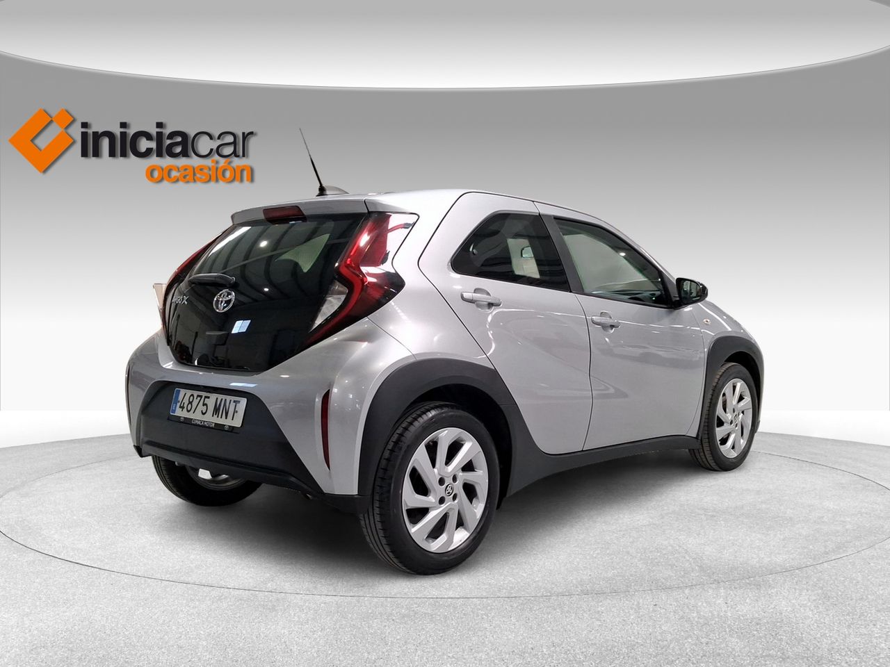 Toyota Aygo X Cross 1.0 VVT-I 72CV Play  - Foto 19