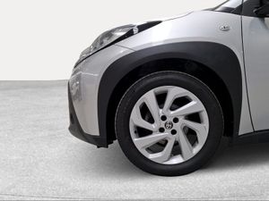 Toyota Aygo X Cross 1.0 VVT-I 72CV Play  - Foto 17