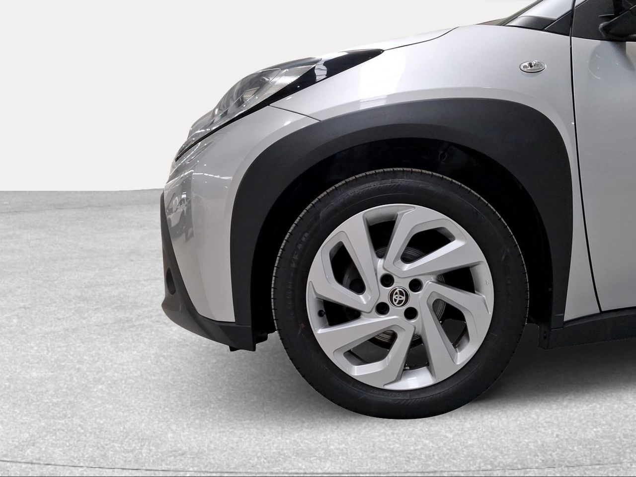 Toyota Aygo X Cross 1.0 VVT-I 72CV Play  - Foto 17