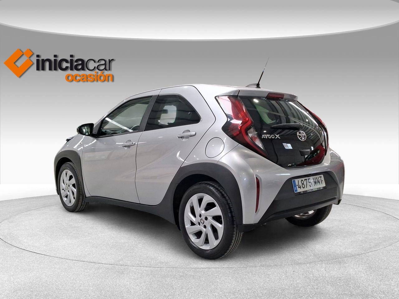 Toyota Aygo X Cross 1.0 VVT-I 72CV Play  - Foto 3