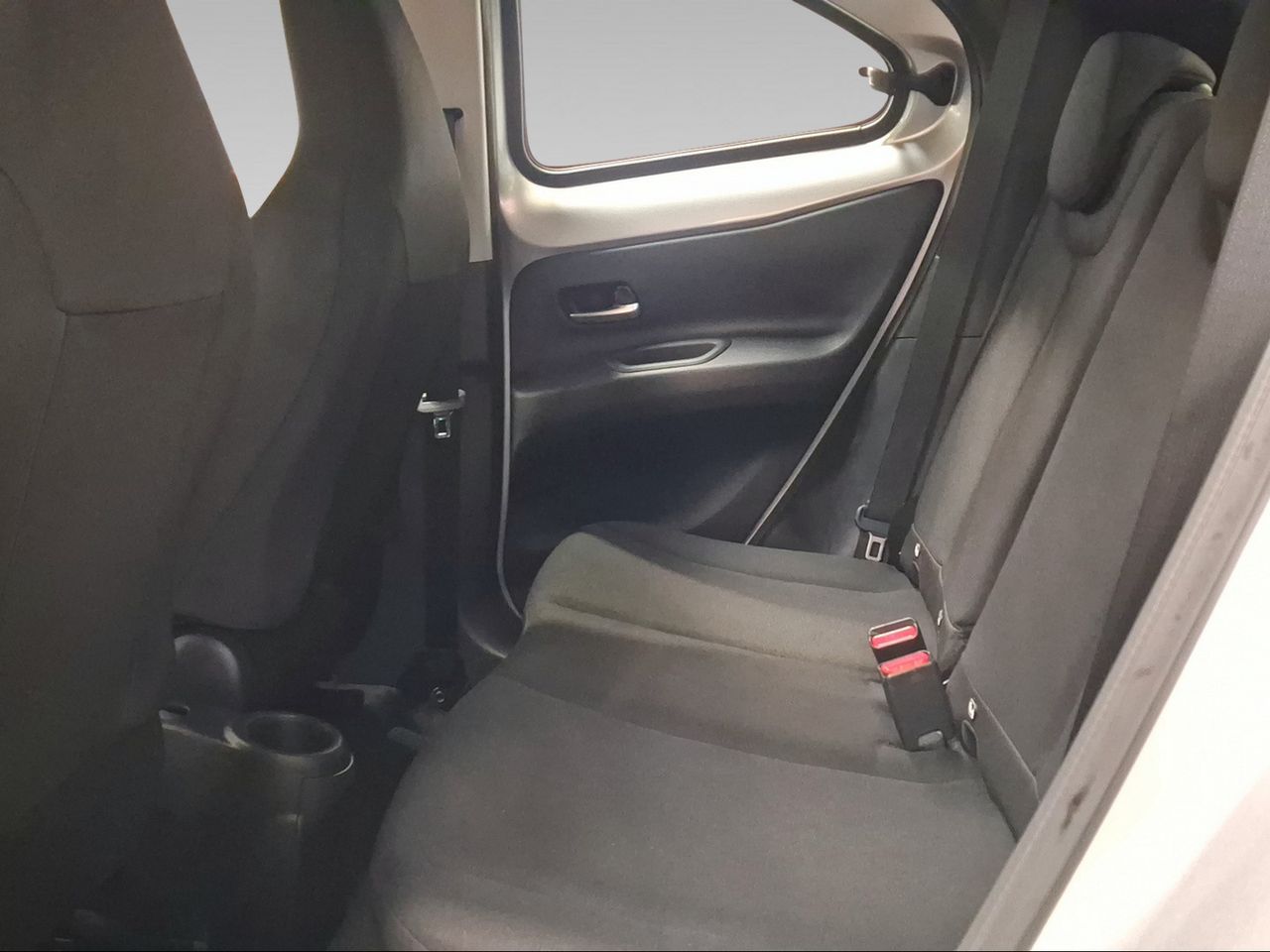 Toyota Aygo X Cross 1.0 VVT-I 72CV Play  - Foto 12