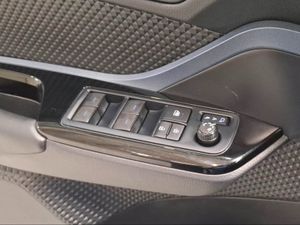 Toyota C-HR 1.8 125H Advance  - Foto 26