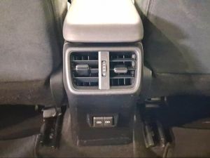 Lexus UX 2.0 250h Business  - Foto 19