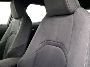 Lexus UX 2.0 250h Business  - Foto 16