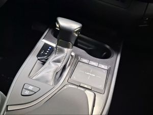 Lexus UX 2.0 250h Business  - Foto 14