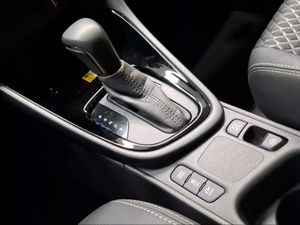 Toyota Yaris 1.5 120H Style  - Foto 24