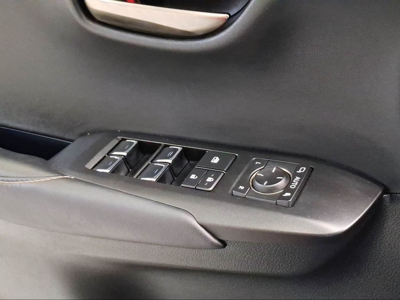 Lexus NX 2.5 300h Executive Navigation 4WD  - Foto 20