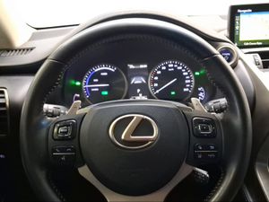 Lexus NX 2.5 300h Executive Navigation 4WD  - Foto 16
