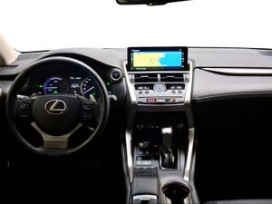 Lexus NX 2.5 300h Executive Navigation 4WD  - Foto 9
