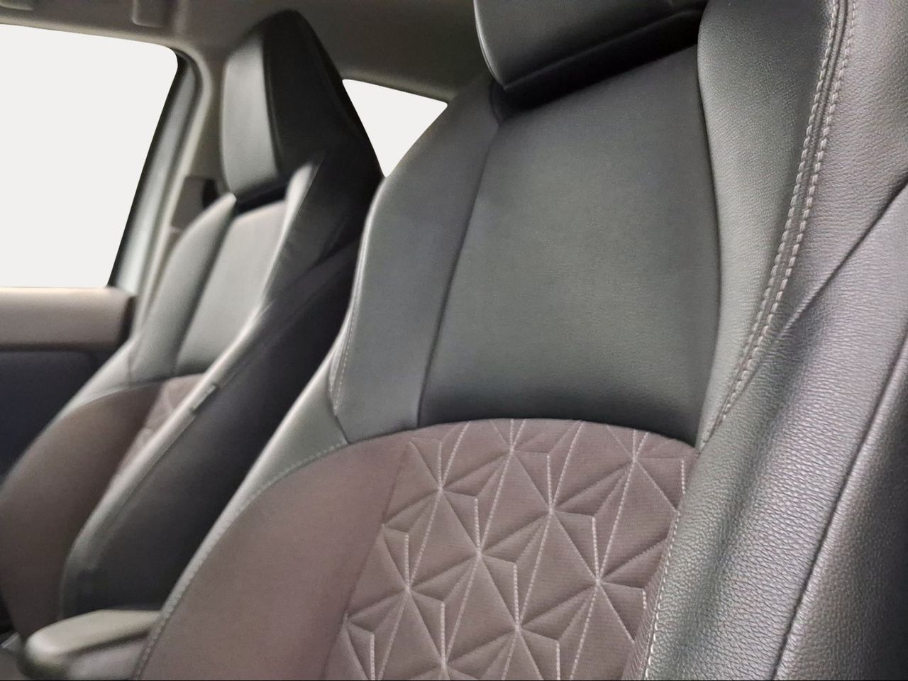 Toyota Yaris Cross 1.5 120H Style  - Foto 25