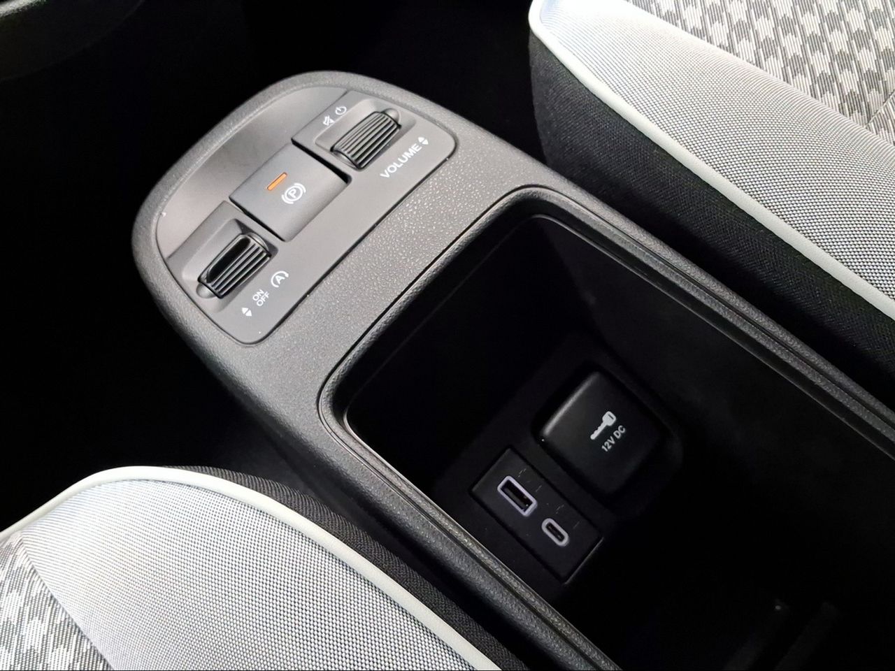 Fiat 500 TORINO 1.0 Hybrid 48kW (65cv)  - Foto 21