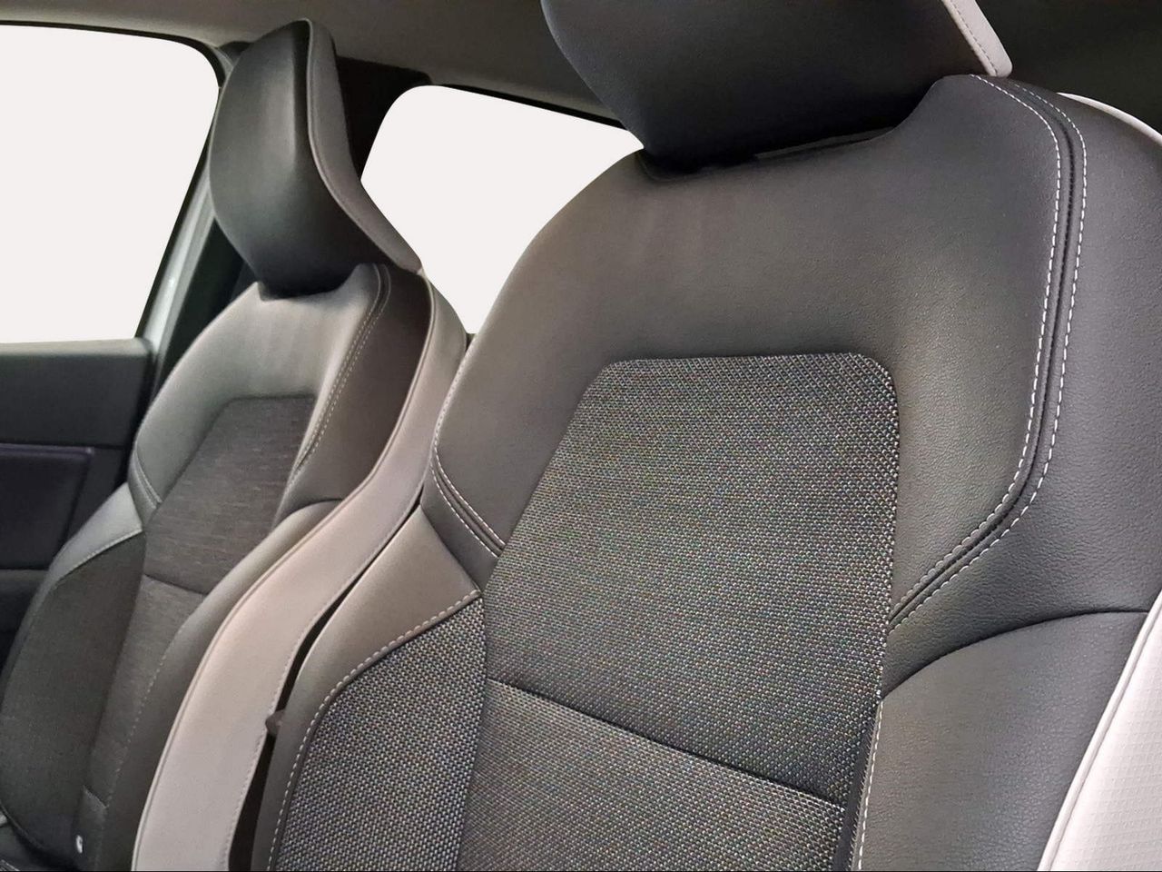 Renault Captur Zen E-TECH Híbrido enchufable 160cv  - Foto 25