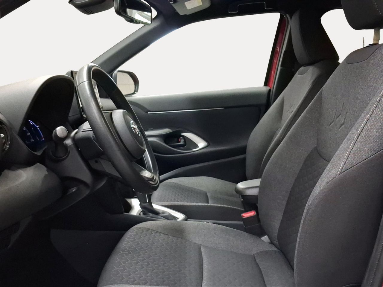 Toyota Yaris Cross 1.5 120H Active Tech  - Foto 13