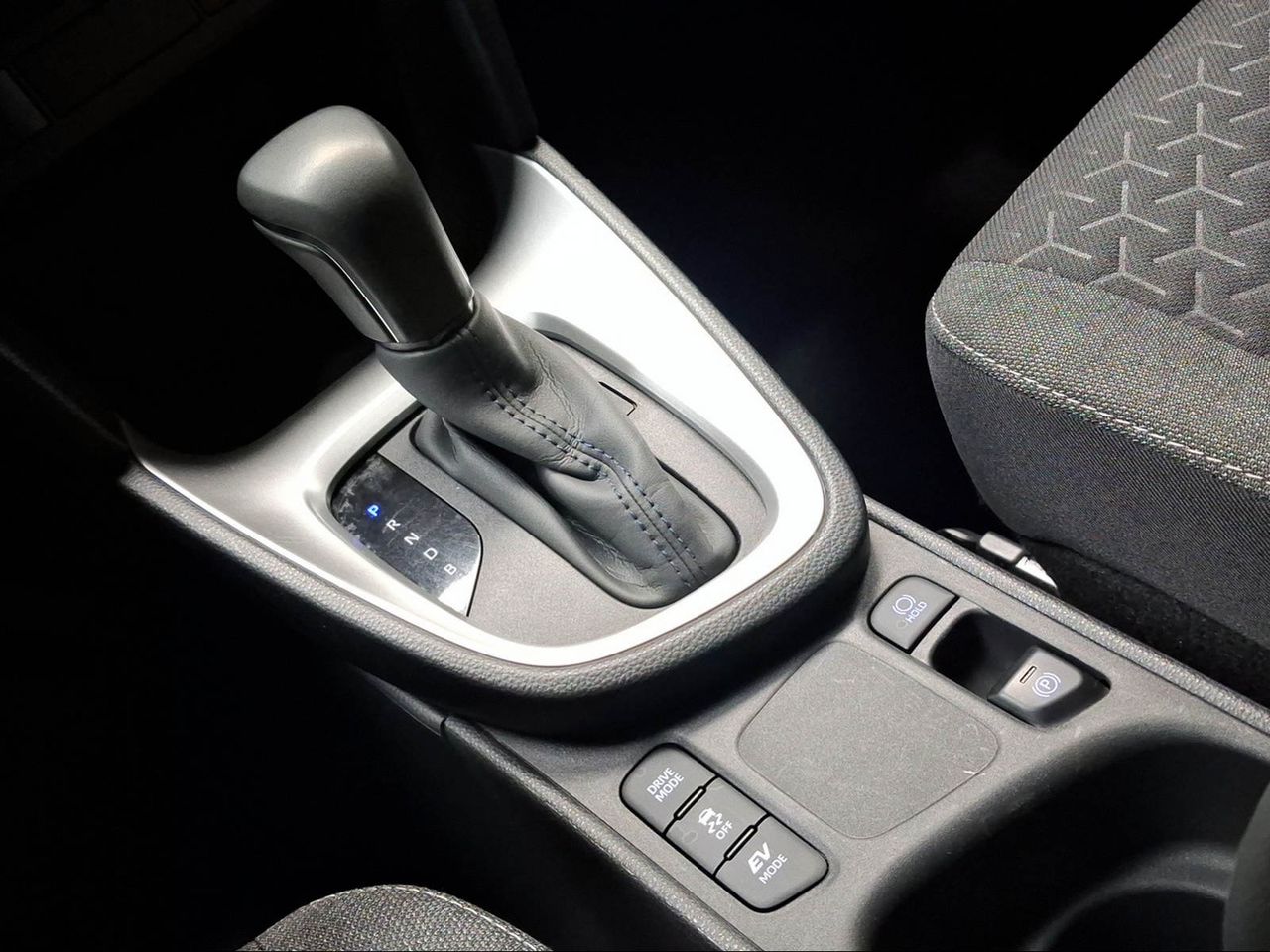 Toyota Yaris Cross 1.5 120H Active Tech  - Foto 23