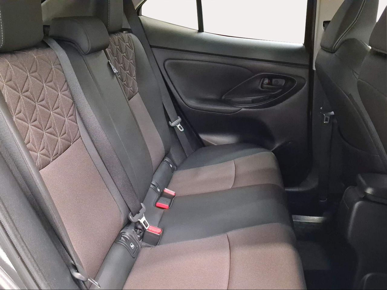 Toyota Yaris Cross 1.5 120H Style  - Foto 8