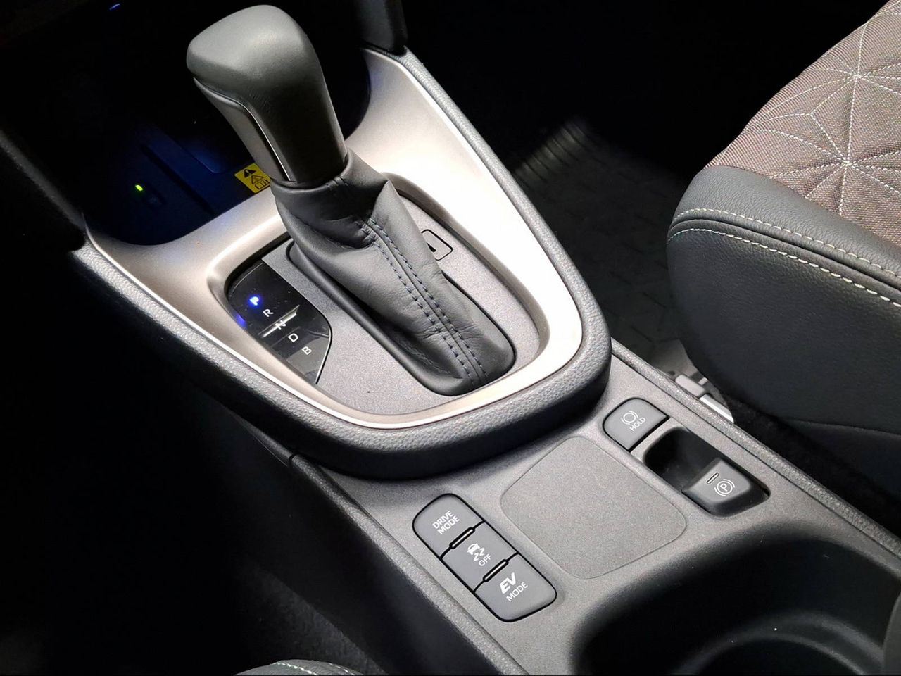 Toyota Yaris Cross 1.5 120H Style  - Foto 23