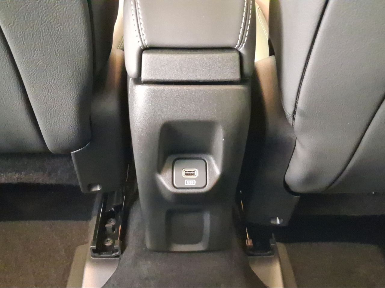 Jeep Renegade eHybrid Summit 1.5 MHEV 130hp Dct Fwd  - Foto 19